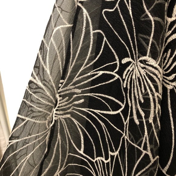 $350 Moulinette Soeurs Embroidered dress 0p - Picture 3 of 6